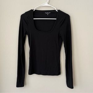 Abercrombie & Fitch Long-Sleeve Featherweight Rib Tuckable Squareneck Top, XS